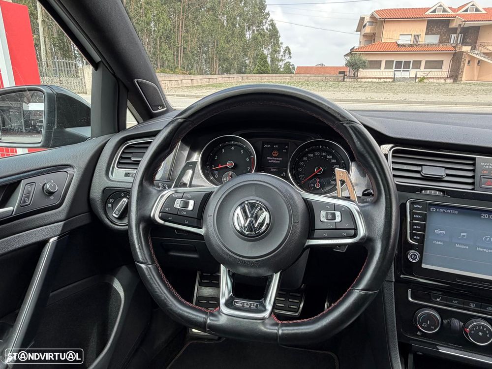 VW Golf 2.0 TSi GTi DSG Performance - 36