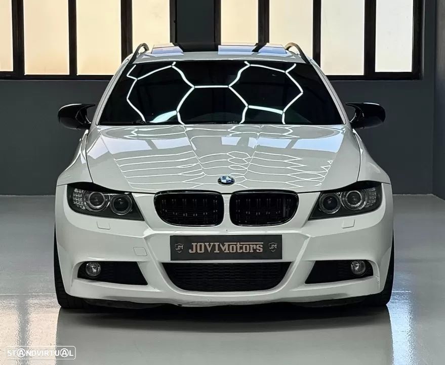 BMW 318 d Pack M - 11
