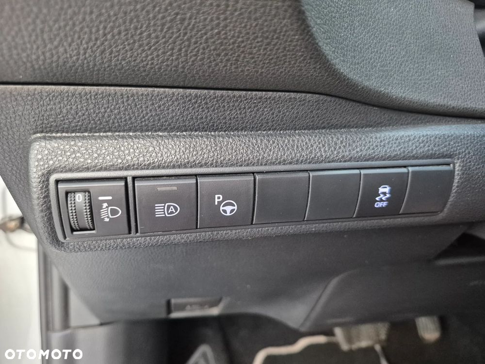 Toyota Corolla 1.8 Hybrid Comfort - 16