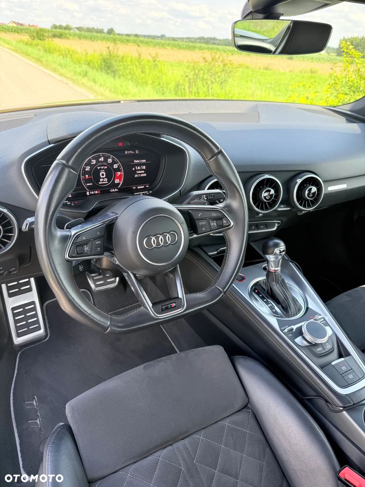 Audi TT S Coupé - 7
