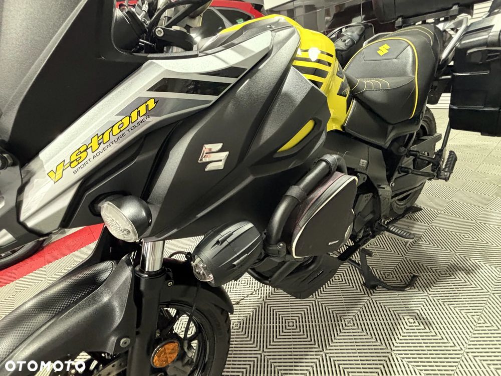 Suzuki V-STROM - 23