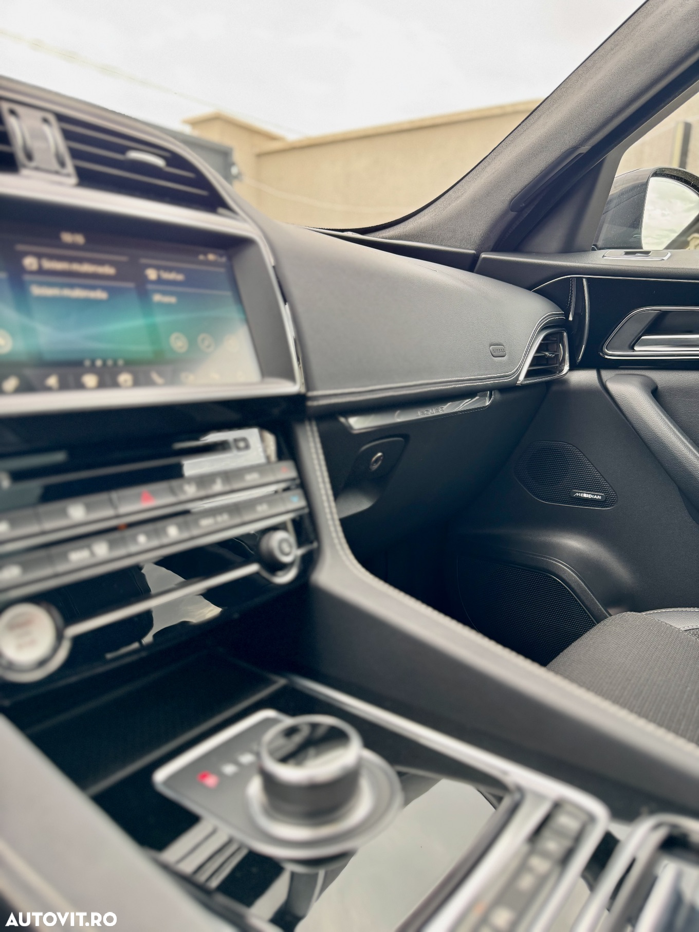 Jaguar F-Pace 20d AWD Aut. R-Sport - 15