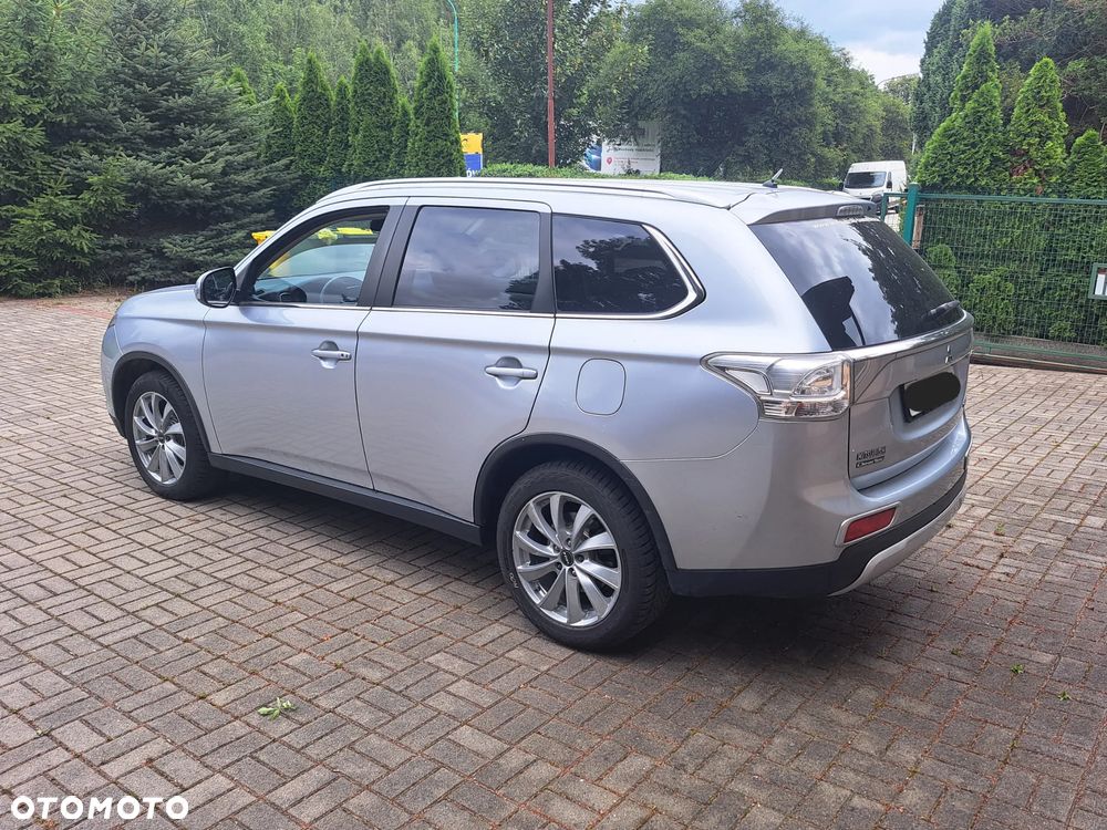 Mitsubishi Outlander 2.2 DI-D 4WD Diamant Edition - 24