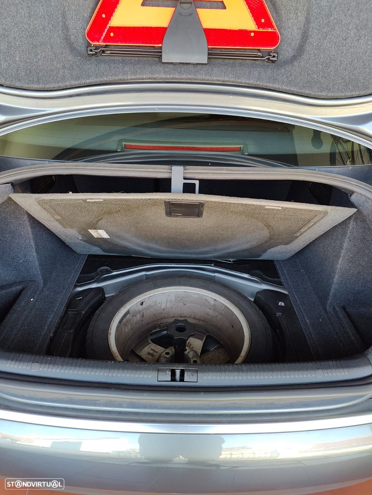 Audi A4 2.5 TDI quattro - 17