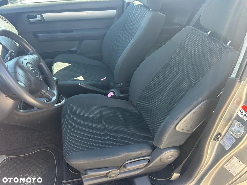 Suzuki Swift 1.3 Club - 17