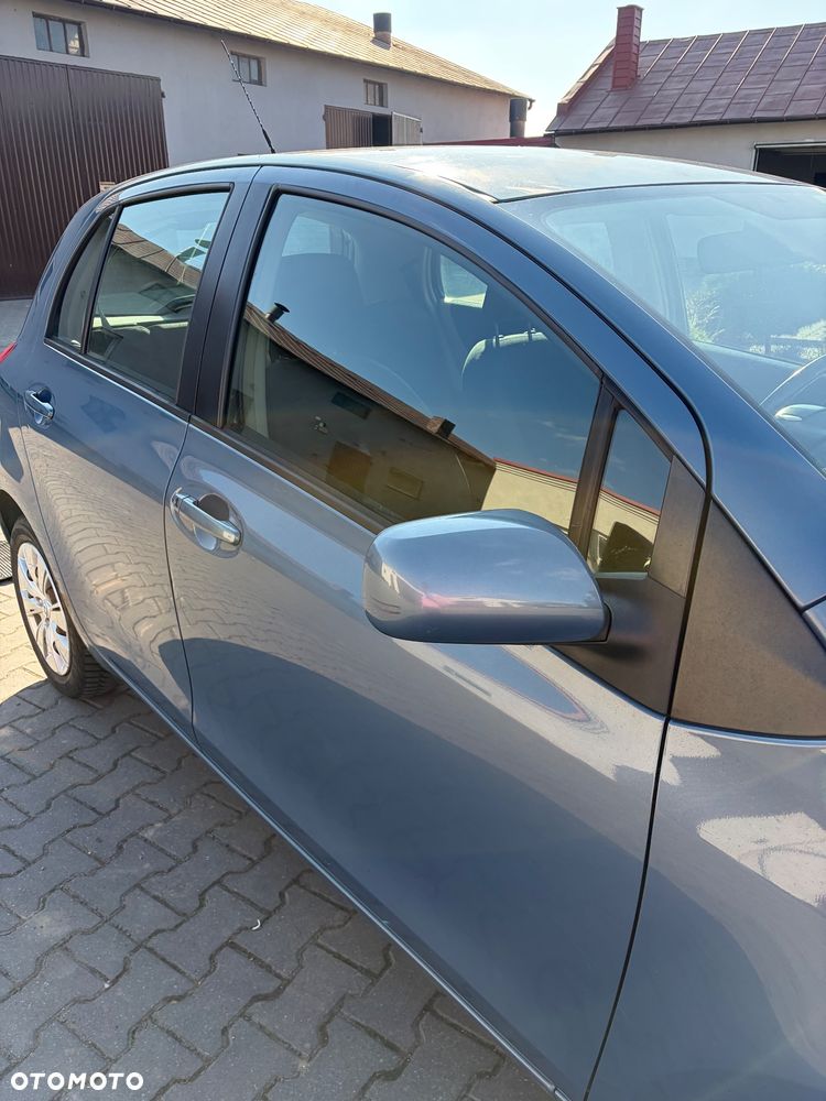 Toyota Yaris - 7