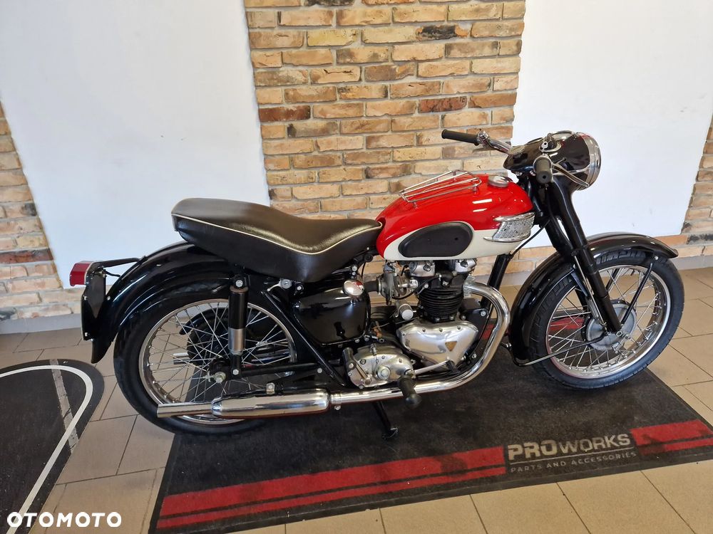 Triumph Speed Twin - 4