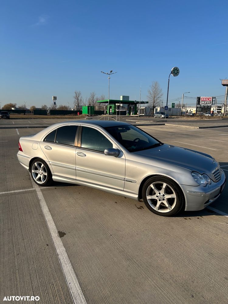 Mercedes-Benz C - 3