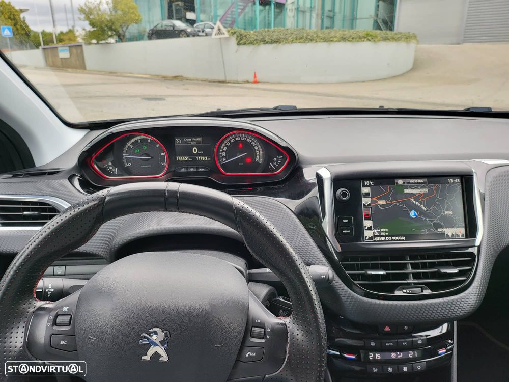 Peugeot 2008 PureTech 110 Stop&Start GT-Line Edition - 10