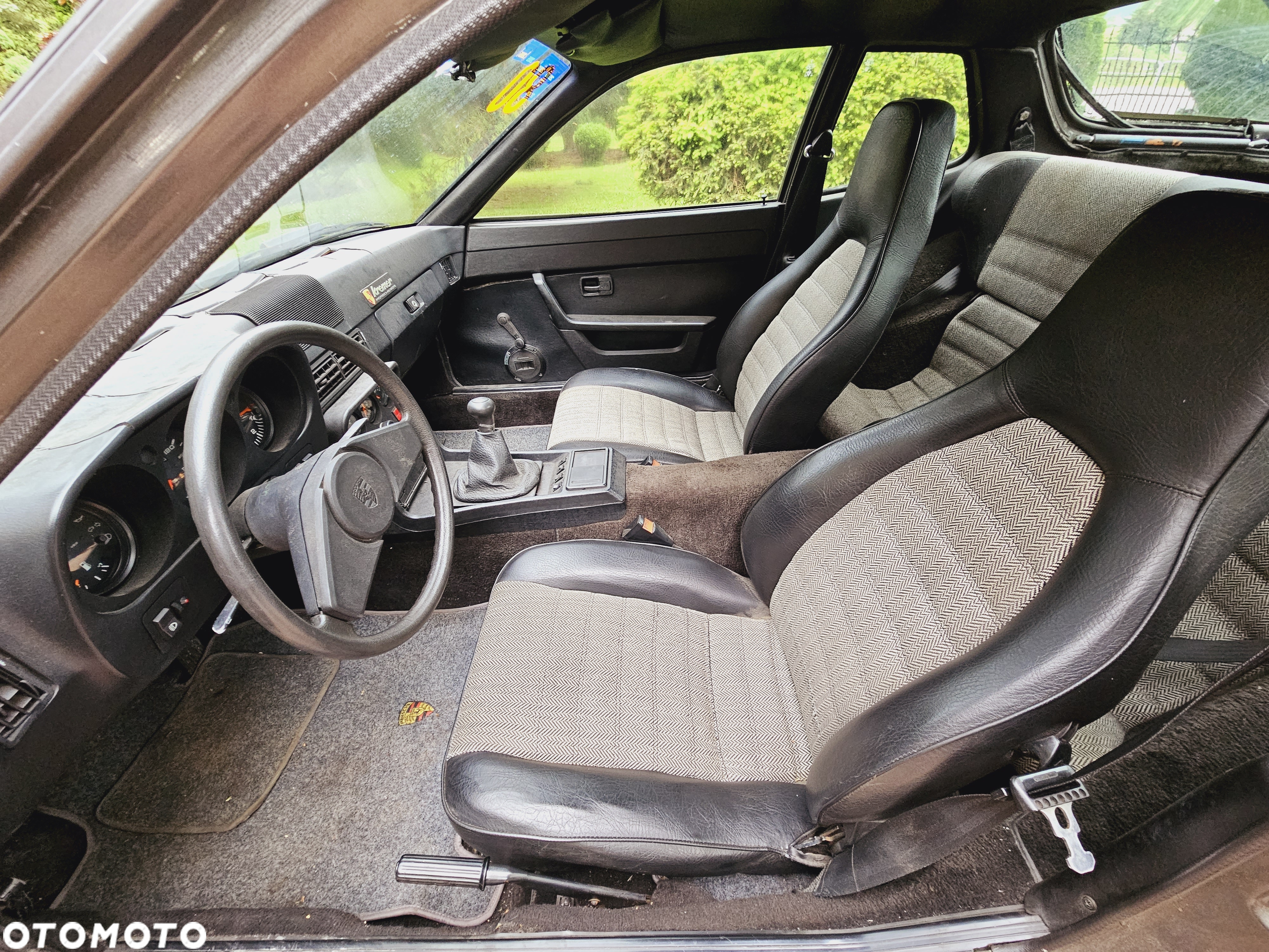 Porsche 924 Standard - 11