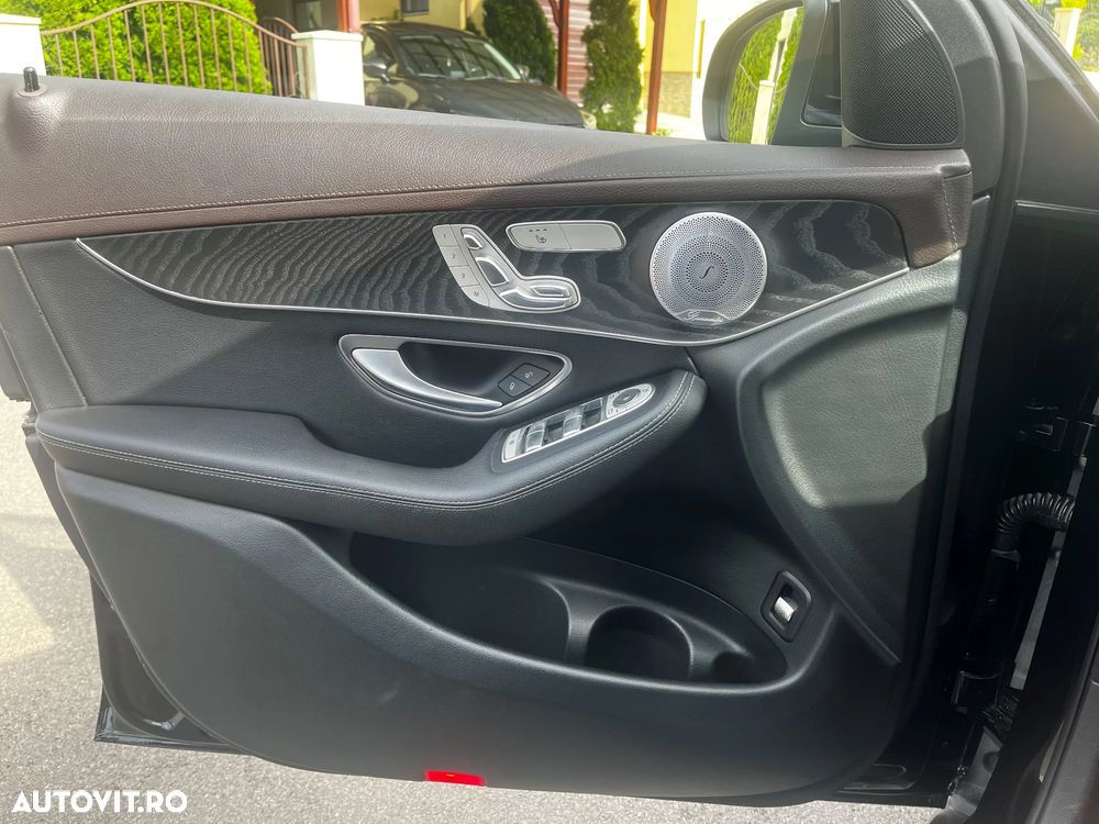 Mercedes-Benz GLC - 9