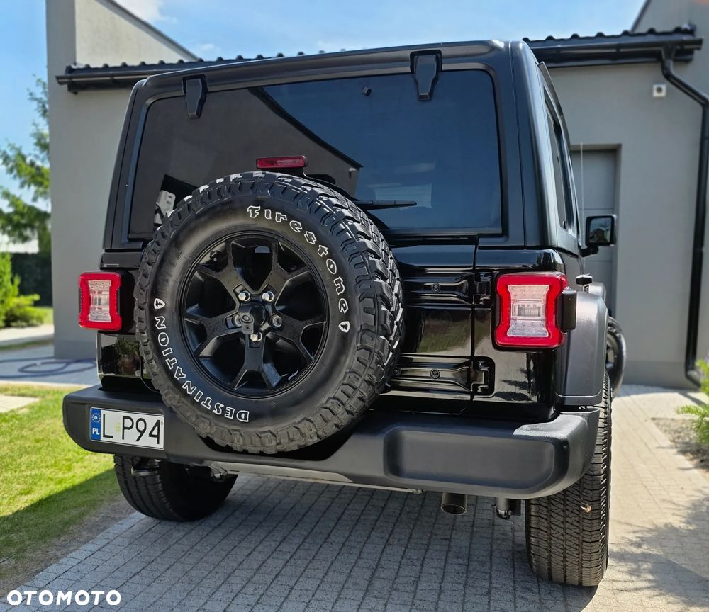 Jeep Wrangler - 26