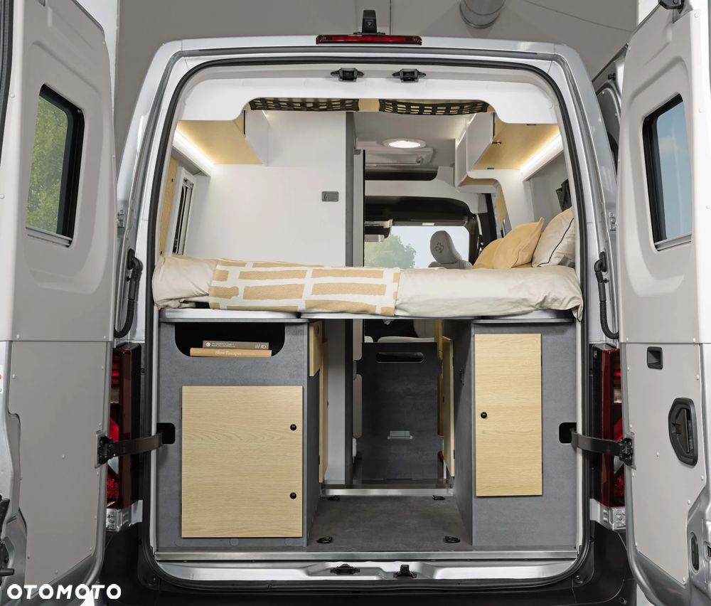 Renault Master Ahorn Camp CV 560 LAIKA CARAVANS - 18