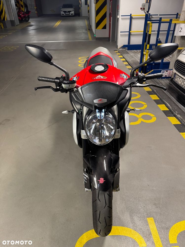 MV AGUSTA Brutale - 7