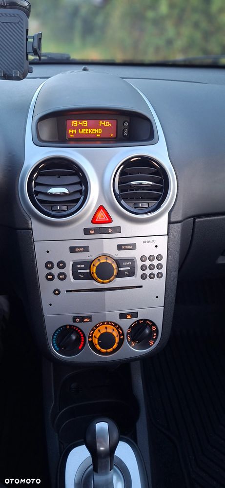 Opel Corsa 1.2 16V Cosmo EasyTronic - 8