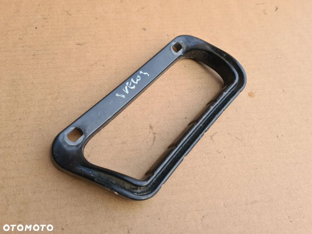 IVECO DAILY 3 99-06 rączka uchwyt do wsiadania przestrzeni ładunkowej - 1