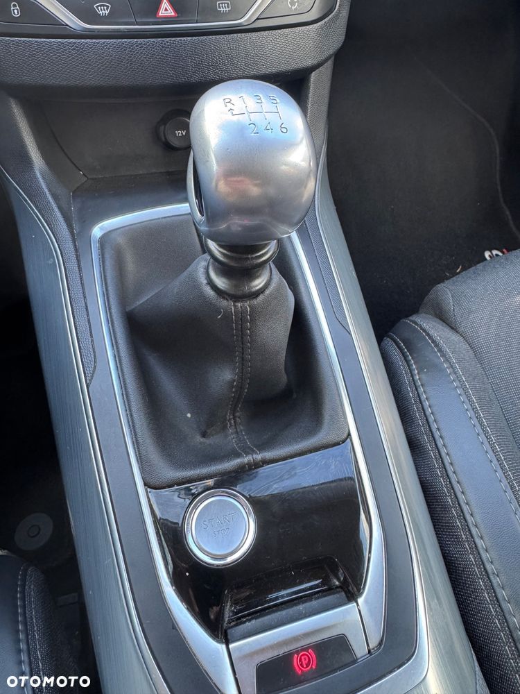 Peugeot 308 130 e-THP Stop & Start Allure - 16