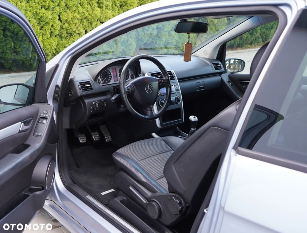 Mercedes-Benz Klasa A 180 CDI Avantgarde - 8