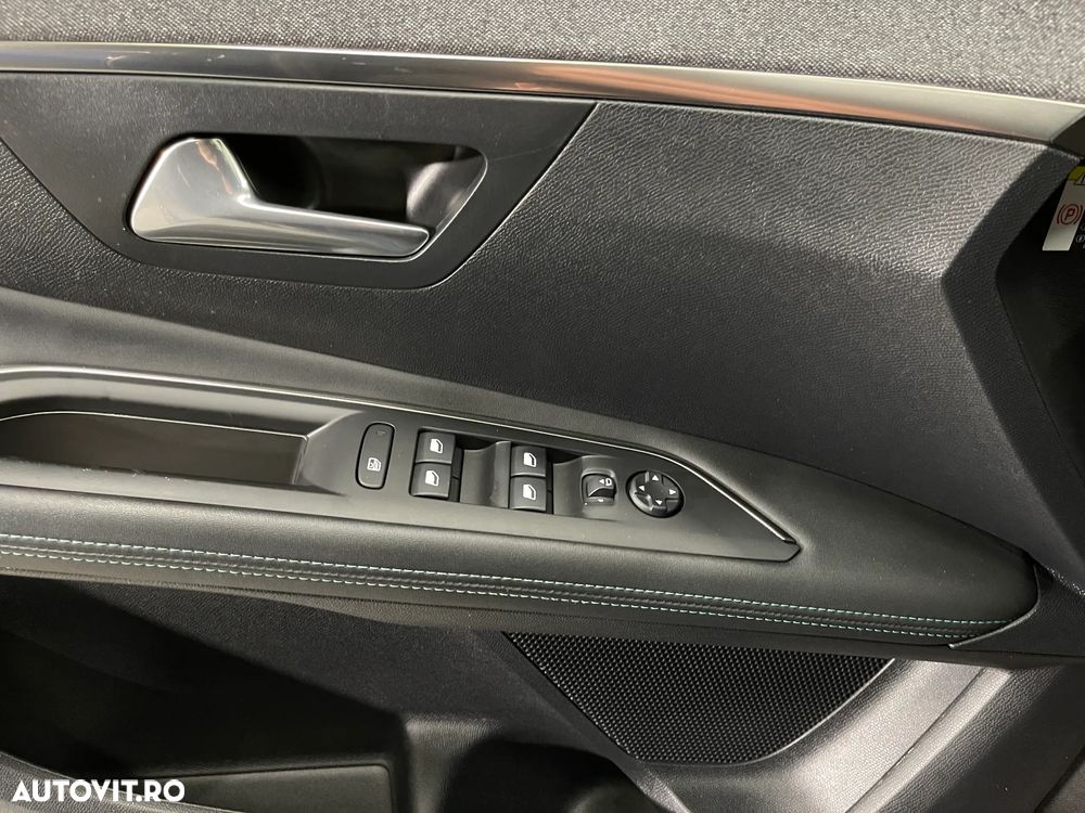 Peugeot 3008 Plug-In Hybrid 225 e-EAT8 Allure Pack - 23