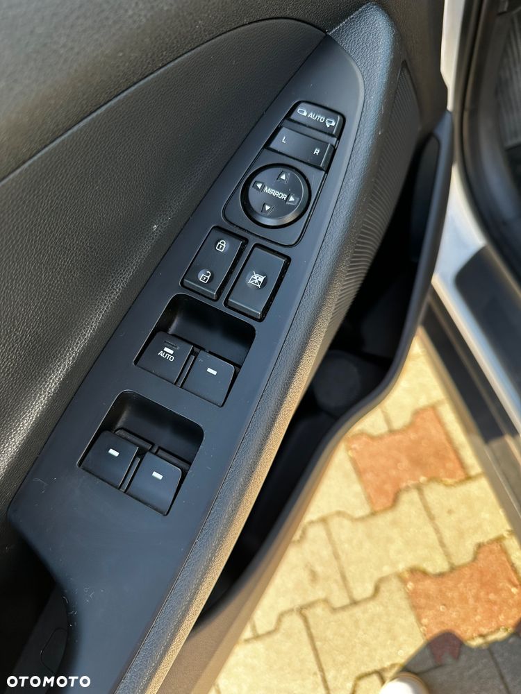 Hyundai Tucson - 12