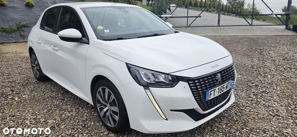 Peugeot 208 - 1