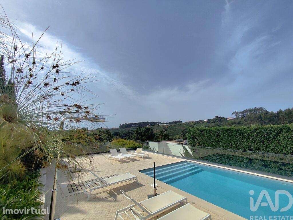 Casa / Villa T4 em Cela de 222,00 m2 - Grande imagem: 3/30