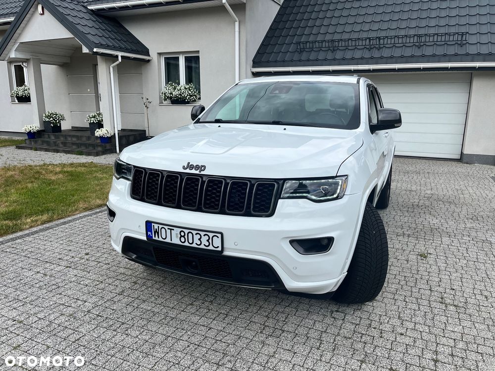 Jeep Grand Cherokee - 18