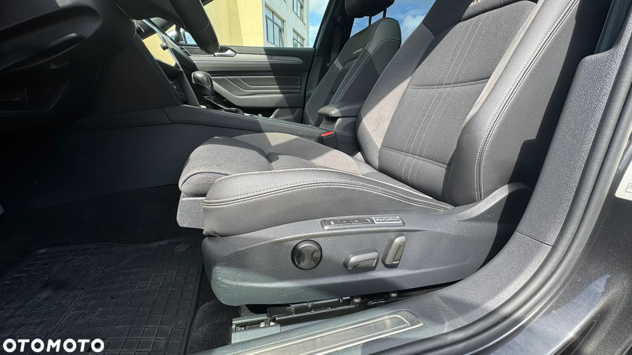 Volkswagen Passat 2.0 TDI 4Mot Elegance DSG - 15