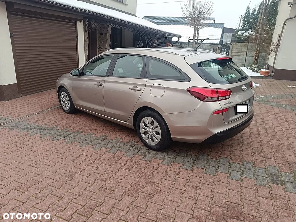 Hyundai i30 1.4 Premiere Comfort - 6