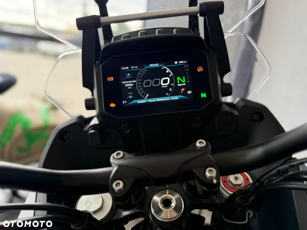 Moto Guzzi Stelvio - 22