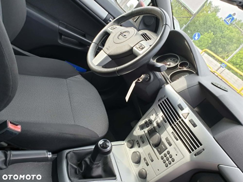 Opel Astra 1.8 Edition - 17