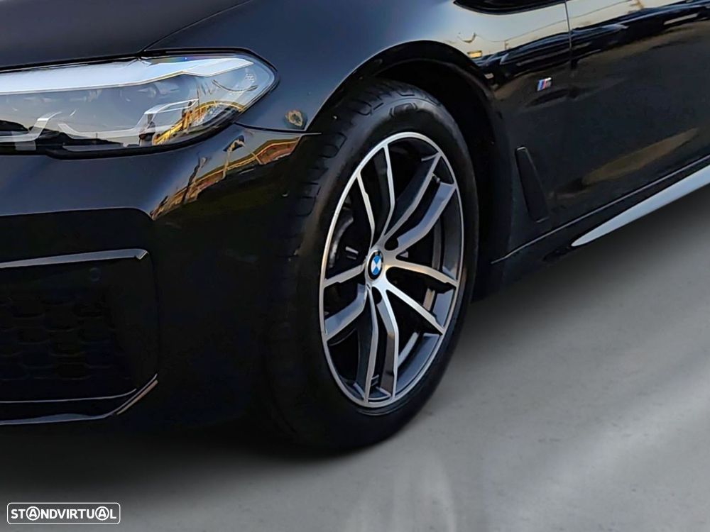 BMW 520 2023 photo 4