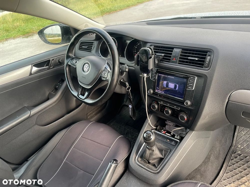 Volkswagen Jetta 2.0 TDI DPF BMT Comfortline - 9