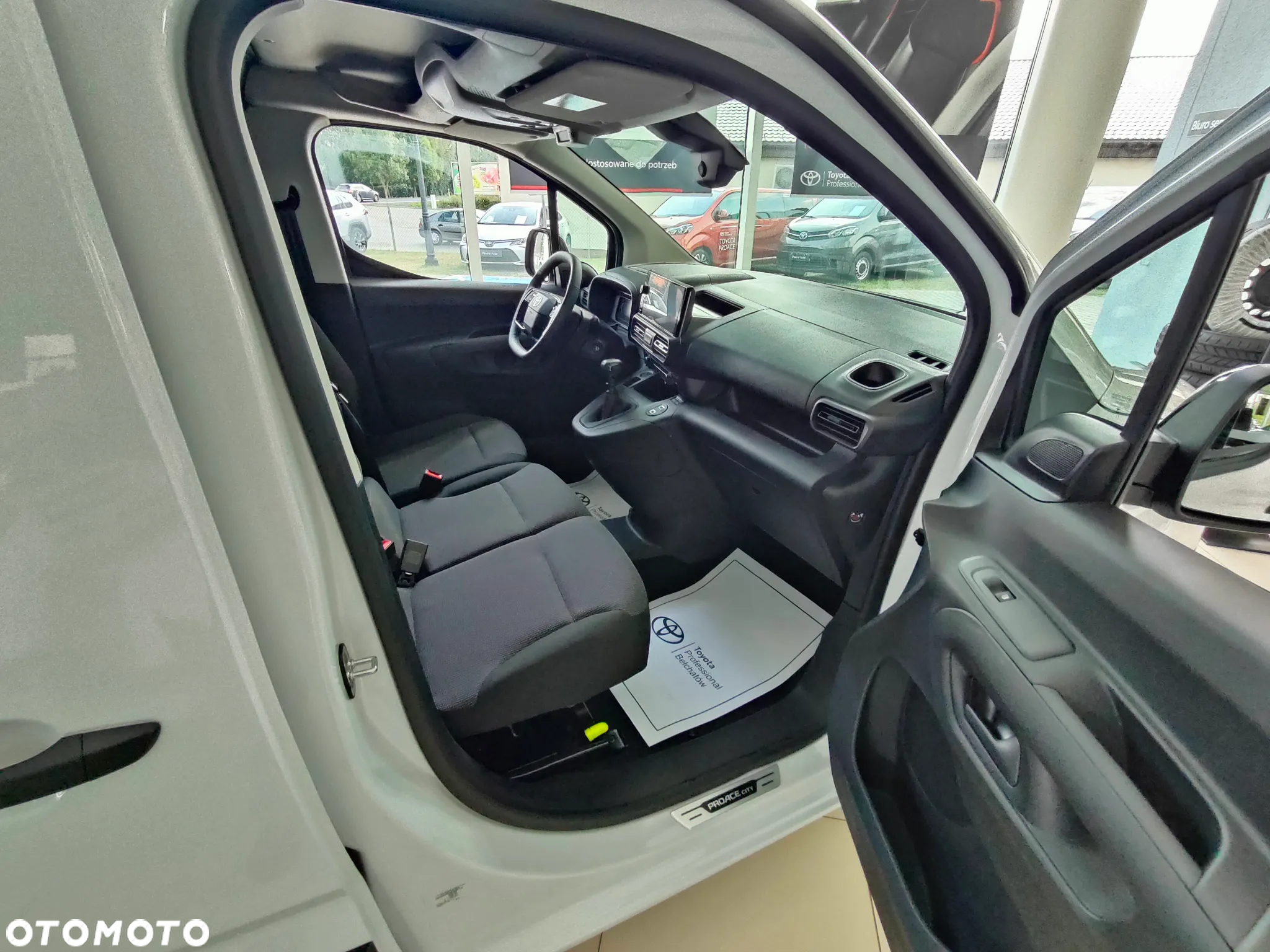 Toyota Proace City - 10