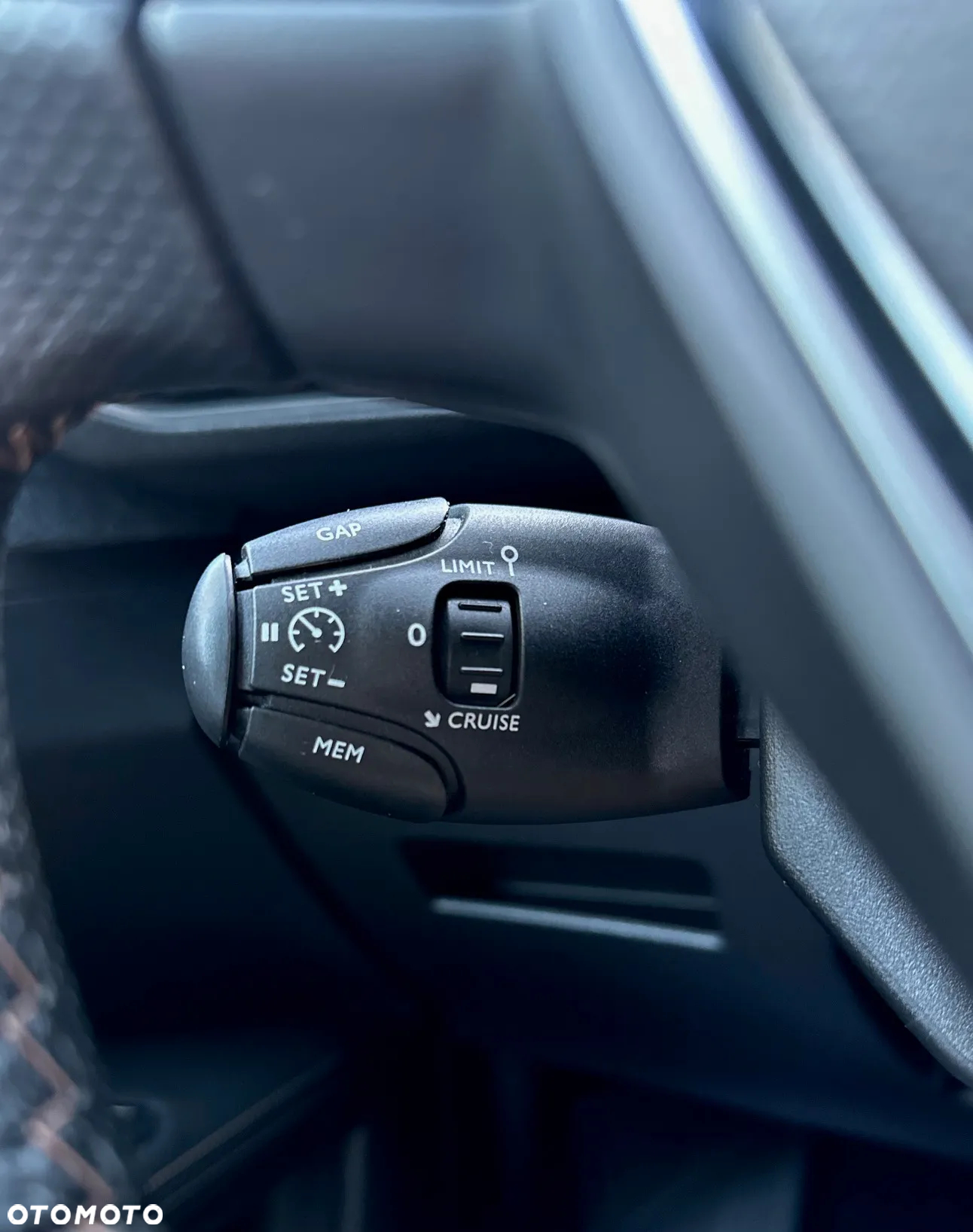 Peugeot 3008 1.6 PureTech GPF GT Line S&S EAT8 - 24