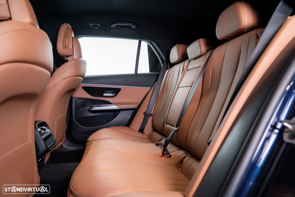 Mercedes-Benz E 300 de AMG Line - 30