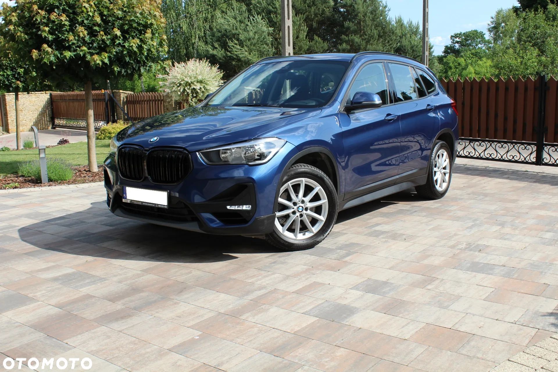 BMW X1 xDrive20i Advantage sport - 1