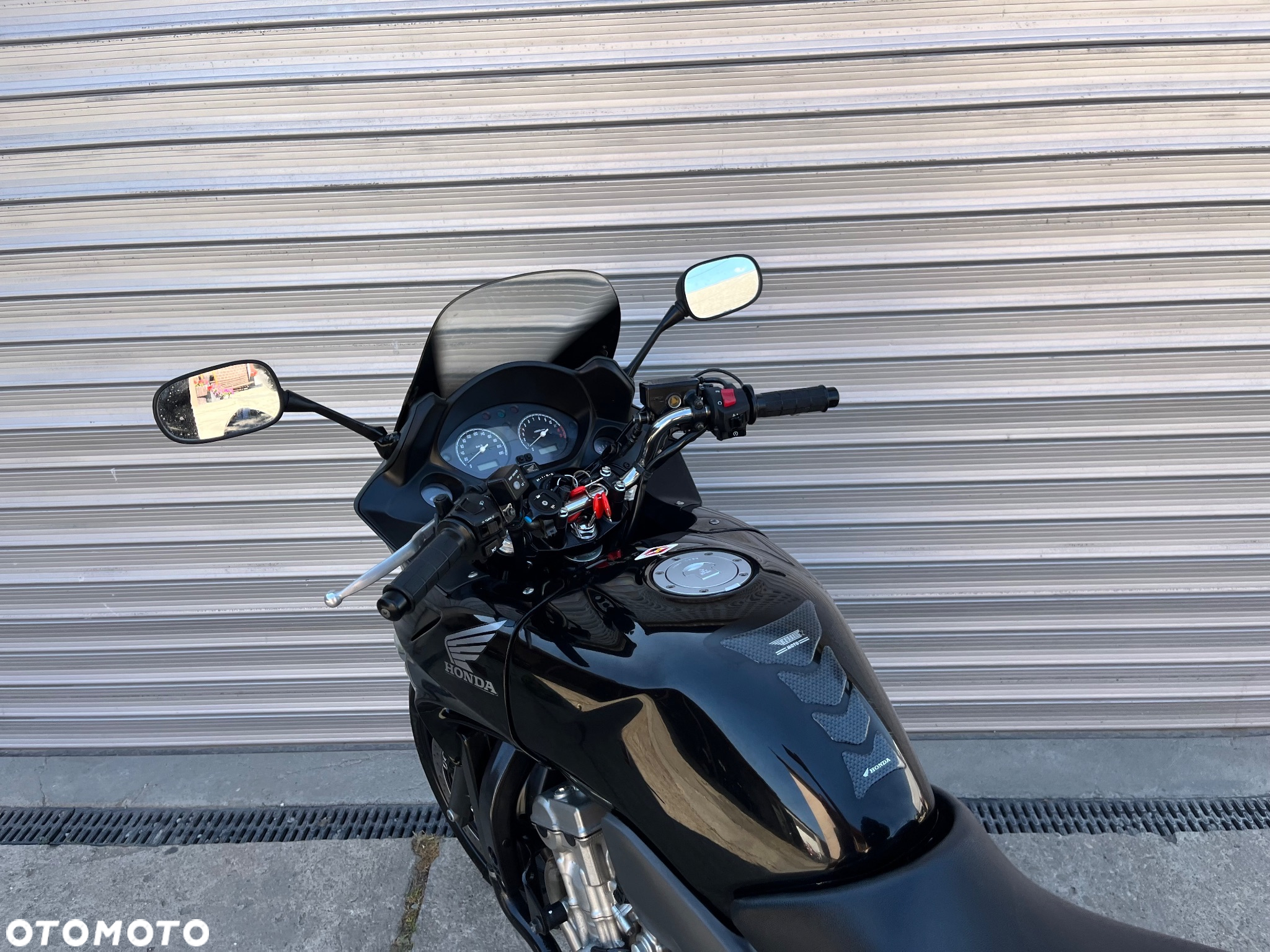 Honda CBF - 24