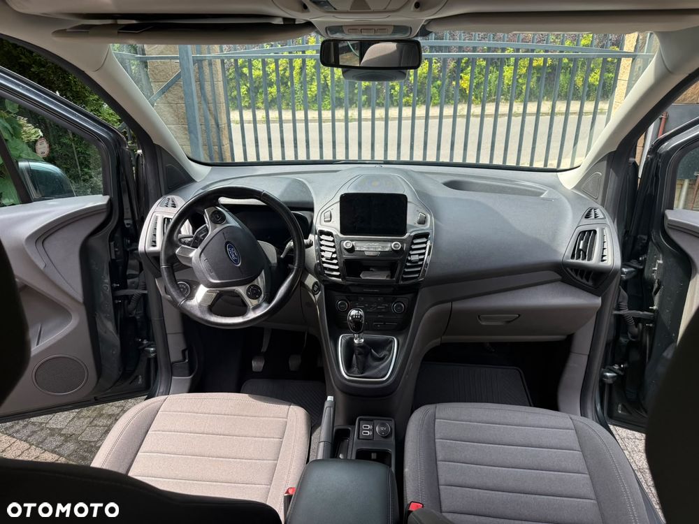 Ford Tourneo Connect 1.5 EcoBlue Titanium - 22
