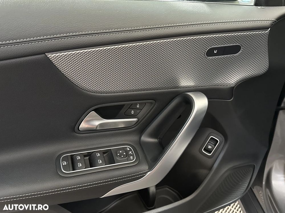 Mercedes-Benz CLA 180 7G-DCT Edition Progressive Line - 15