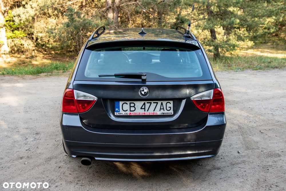 BMW Seria 3 320d - 10