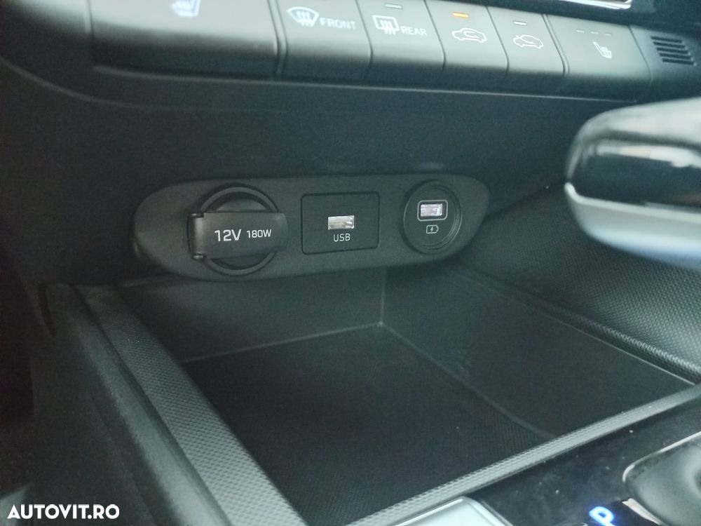 Hyundai Elantra 1.6 l 123 CP CVT Highway - 21