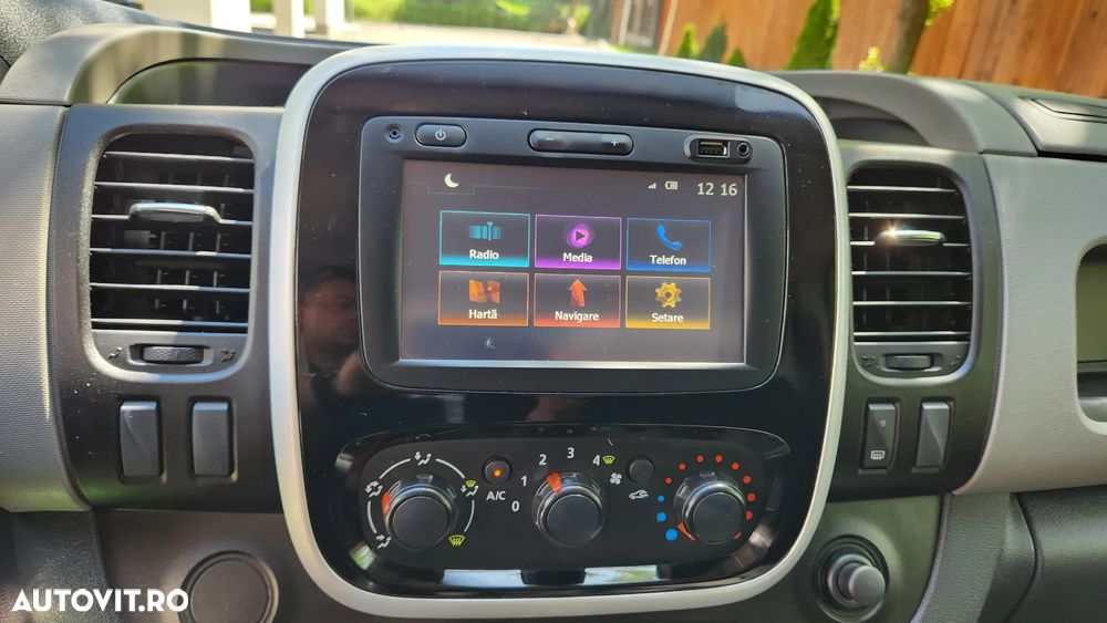 Renault Trafic - 14