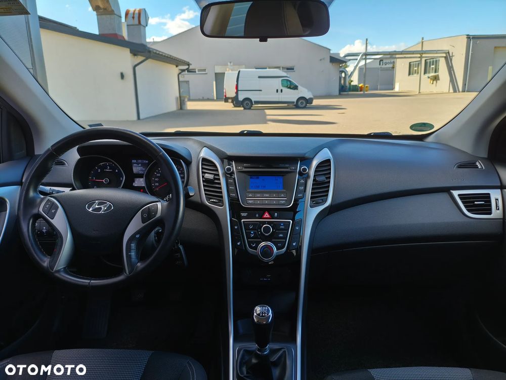 Hyundai i30 1.6 CRDI Trend - 9