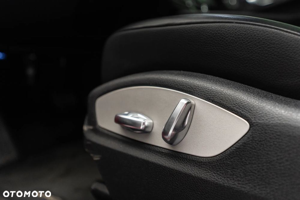 Porsche Macan Standard - 27