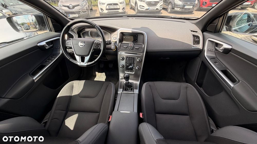 Volvo XC 60 D4 Momentum - 6
