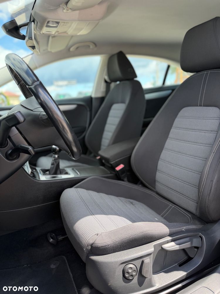 Volkswagen Passat 1.8 TSI Individual - 6
