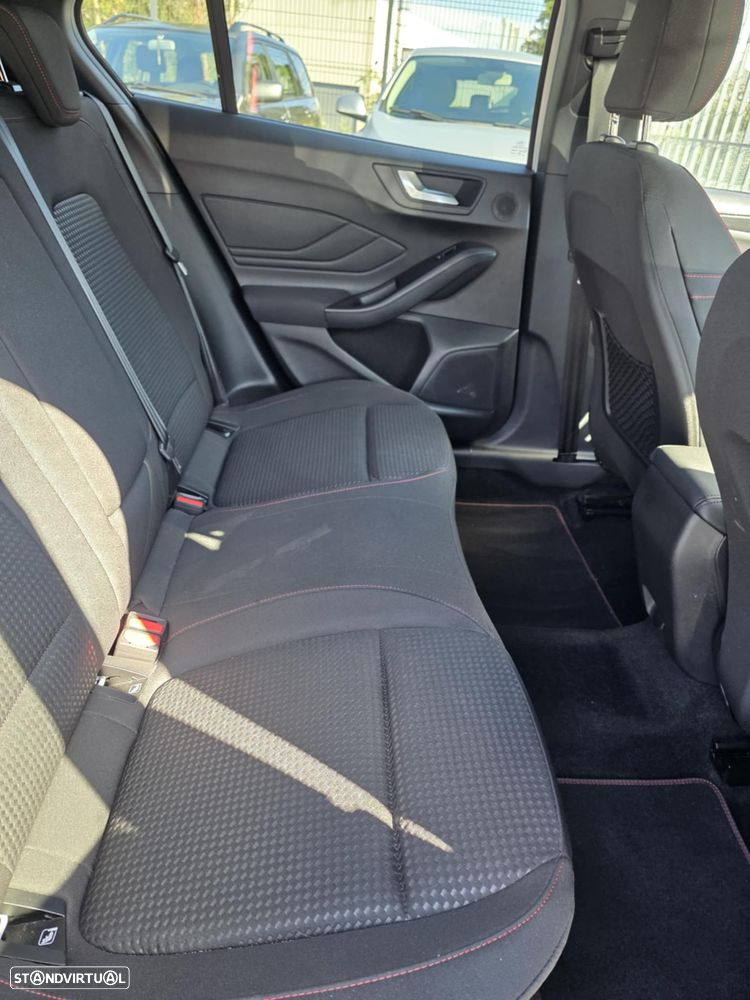 Ford Focus 1.0 EcoBoost MHEV ST-Line - 6