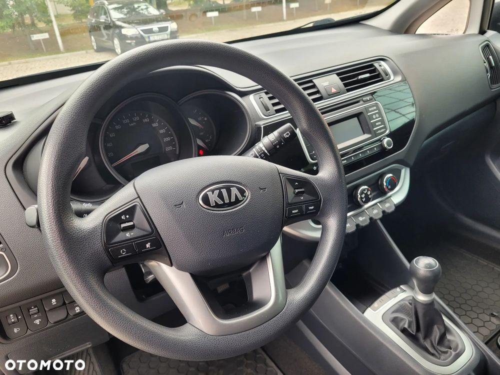 Kia Rio 1.2 M - 12