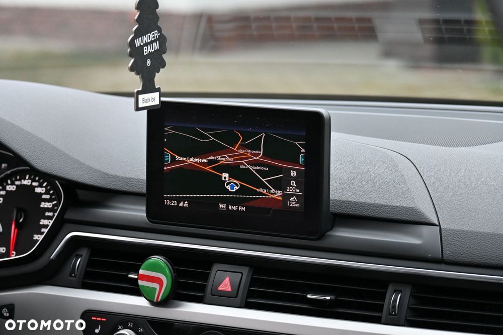 Audi A4 Avant 2.0 TDI Sport S tronic - 26